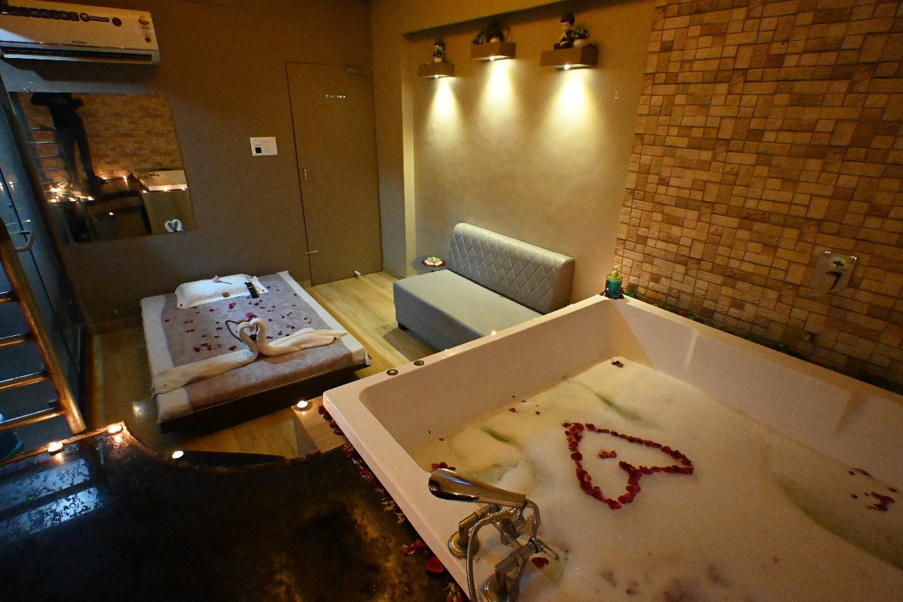 Royal Oak Spa Interior 2